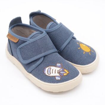 bisgaard barefoot basic to the moon