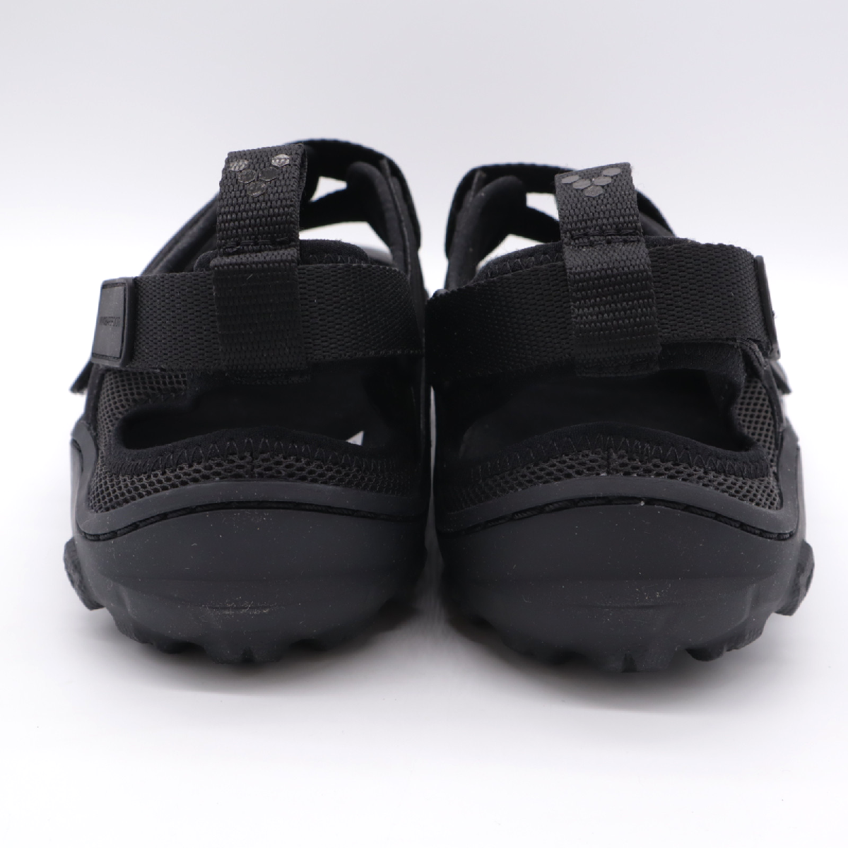 Vivobarefoot Tracker Sandal Mens Obsidian bei Zehenspiel, 150,00 €